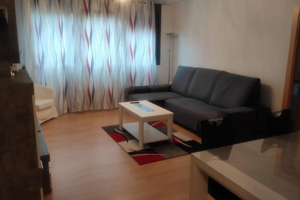 Piso En El Centro De Solares Apartment Екстериор снимка